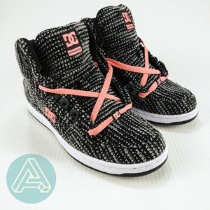 DC Women's Pure TX SE High Top Skate Shoe Size 9